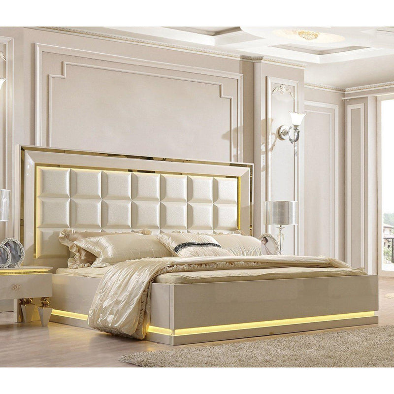 Homey Design Luxury Hd-9935 - Ck 5Pc Bedroom Set-Iron Home Concepts